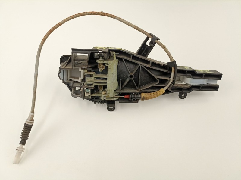 Recambio de manilla trasera izquierda para bmw serie 3 berlina (e90) 320d referencia OEM IAM 51217060669  51227199839