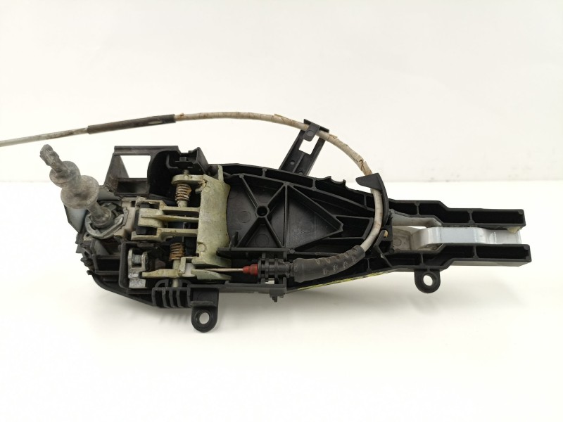 Recambio de manilla delantera izquierda para bmw serie 3 berlina (e90) 320d referencia OEM IAM 51217060669  51227199835