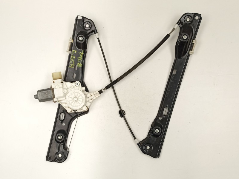 Recambio de elevalunas delantero derecho para bmw serie 3 berlina (e90) 320d referencia OEM IAM 7060266 0130822227 7140588