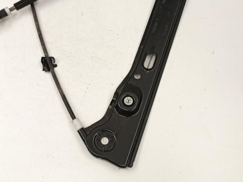 Recambio de elevalunas delantero derecho para bmw serie 3 berlina (e90) 320d referencia OEM IAM 7060266 0130822227 7140588