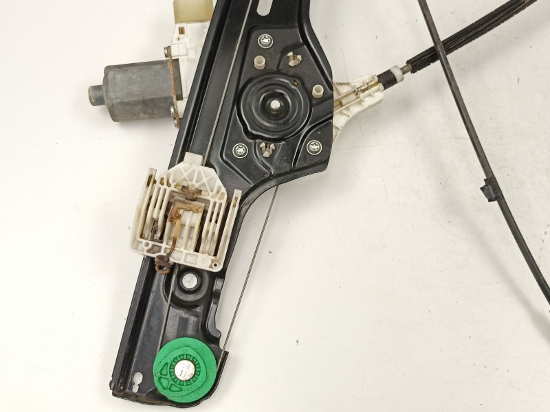 Recambio de elevalunas delantero izquierdo para bmw serie 3 berlina (e90) 320d referencia OEM IAM 7060265 0130822226 7140587