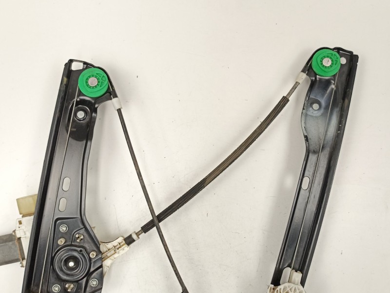 Recambio de elevalunas delantero izquierdo para bmw serie 3 berlina (e90) 320d referencia OEM IAM 7060265 0130822226 7140587