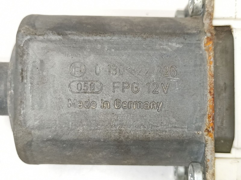 Recambio de elevalunas delantero izquierdo para bmw serie 3 berlina (e90) 320d referencia OEM IAM 7060265 0130822226 7140587