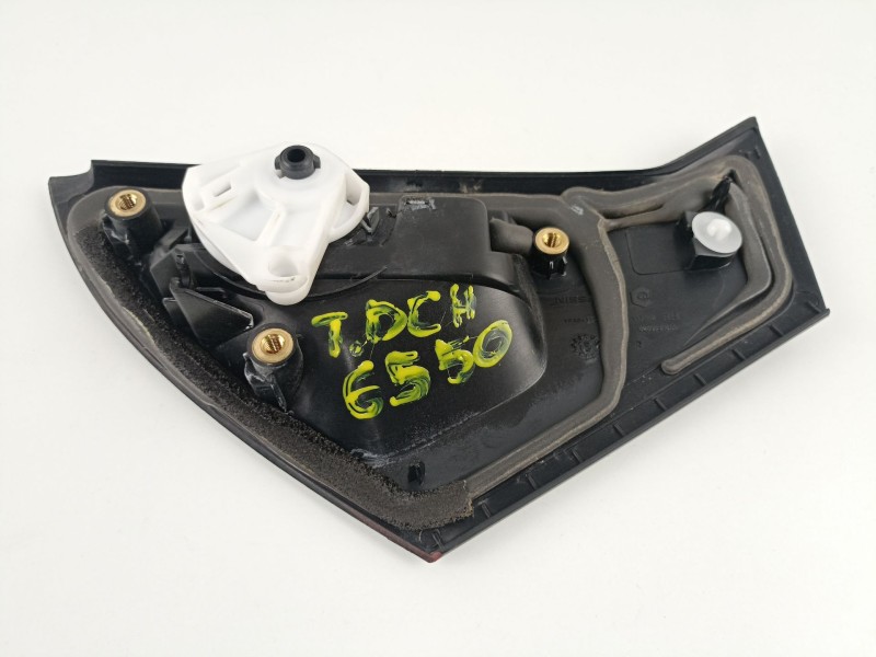 Recambio de manilla trasera derecha para nissan juke 1.5 dci referencia OEM IAM 82606BA61A  