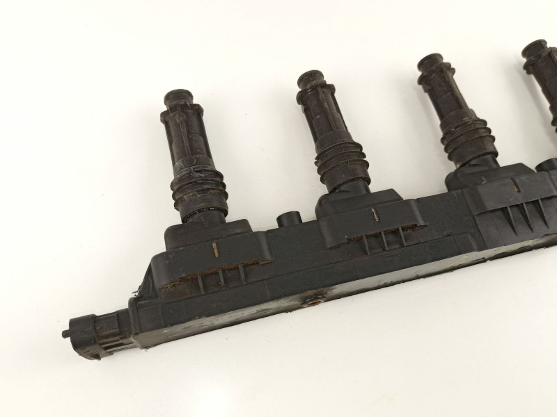 Recambio de bobina para opel corsa 1.2 g referencia OEM IAM 90543253 1208012 90560110