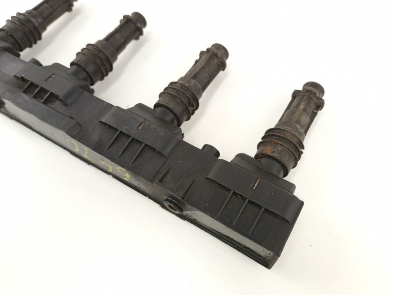 Recambio de bobina para opel corsa 1.2 g referencia OEM IAM 90543253 1208012 90560110