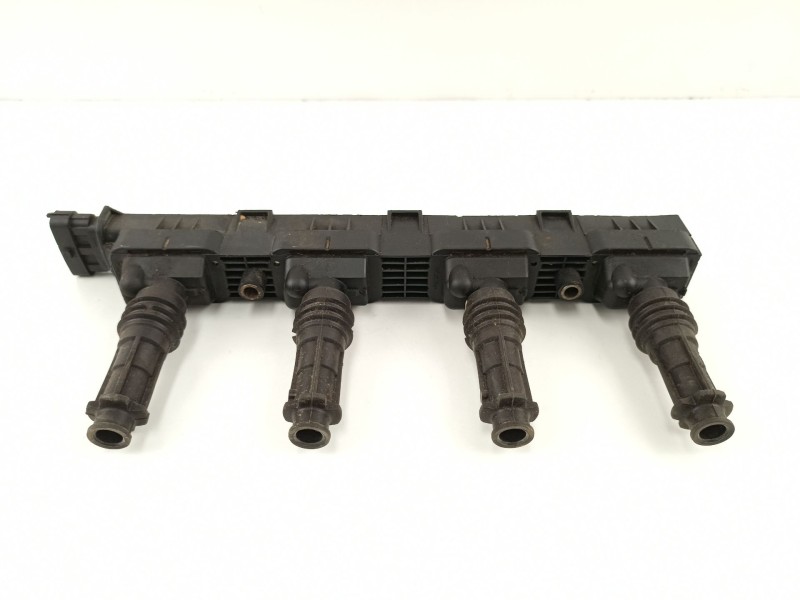 Recambio de bobina para opel corsa 1.2 g referencia OEM IAM 90543253 1208012 90560110