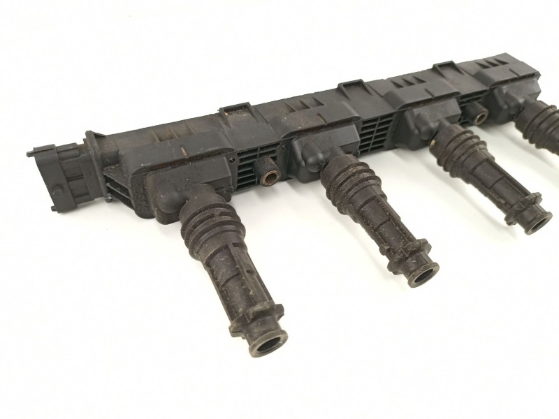 Recambio de bobina para opel corsa 1.2 g referencia OEM IAM 90543253 1208012 90560110