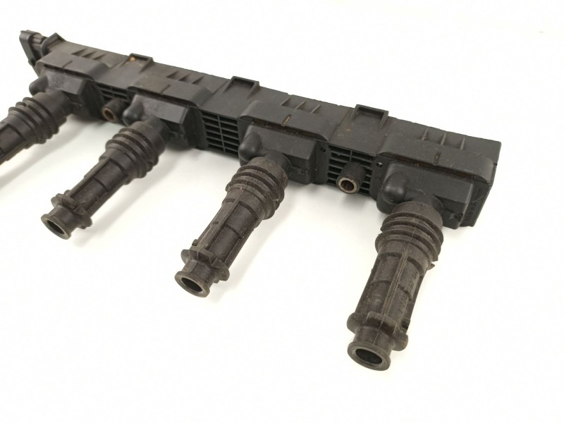 Recambio de bobina para opel corsa 1.2 g referencia OEM IAM 90543253 1208012 90560110