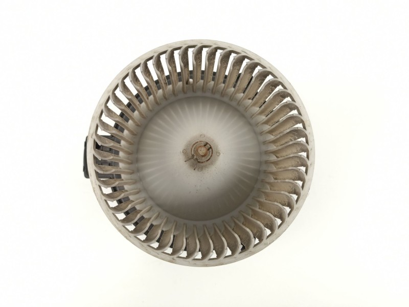 Recambio de motor calefaccion para mazda 2 (de) 1.5 g /zy 103 cv 5puertas 5velocidades referencia OEM IAM DF7161B10 8727000690 H