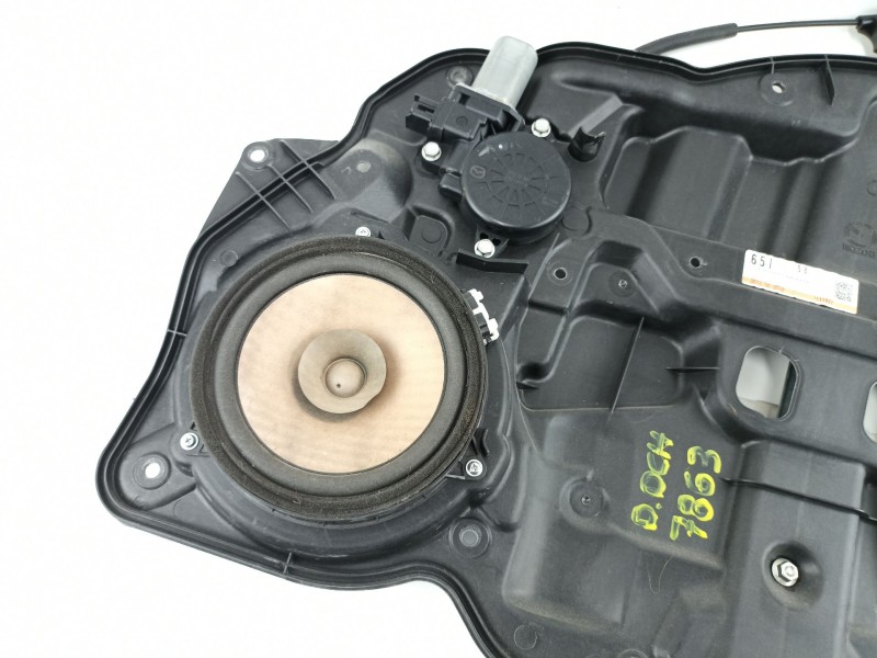 Recambio de elevalunas delantero derecho para mazda 2 (de) 1.5 g /zy 103 cv 5puertas 5velocidades referencia OEM IAM D6515897XB 