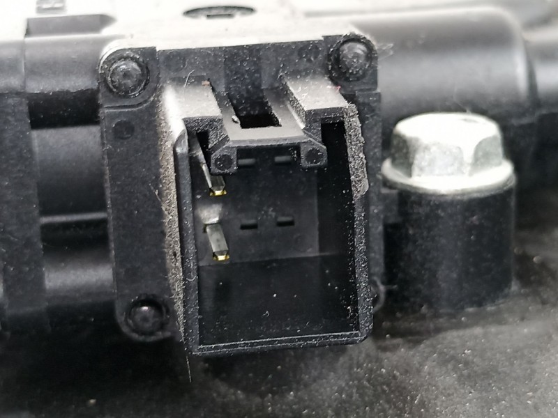 Recambio de elevalunas delantero derecho para mazda 2 (de) 1.5 g /zy 103 cv 5puertas 5velocidades referencia OEM IAM D6515897XB 