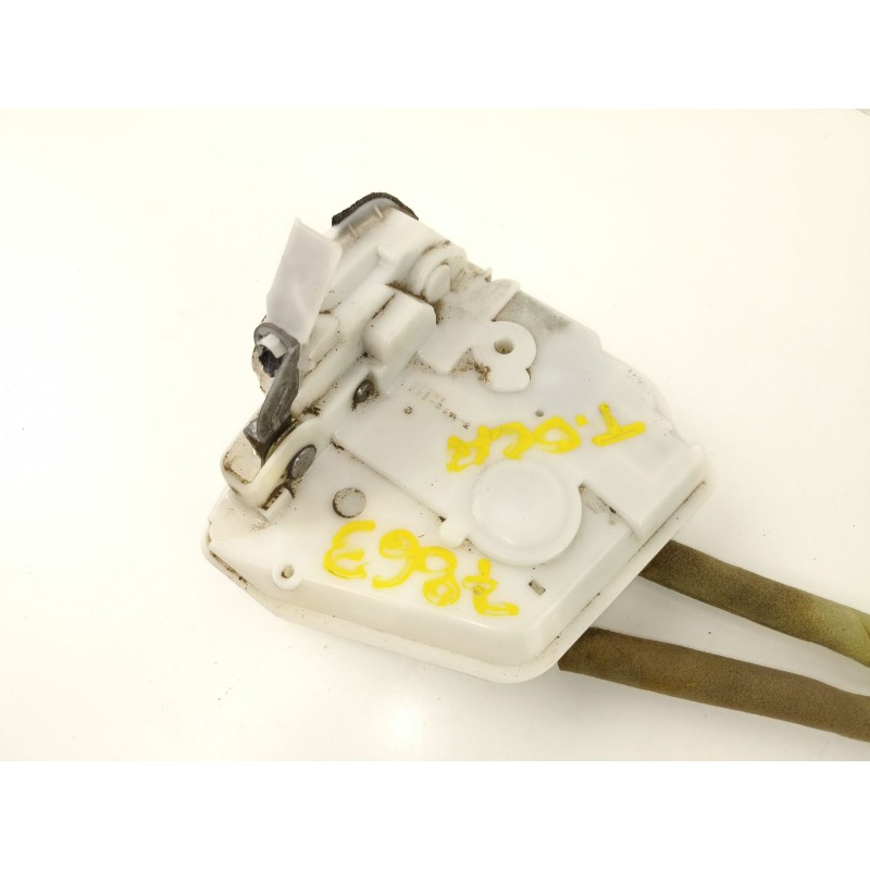 Recambio de cerradura puerta trasera derecha para mazda 2 (de) 1.5 g /zy 103 cv 5puertas 5velocidades referencia OEM IAM D651723