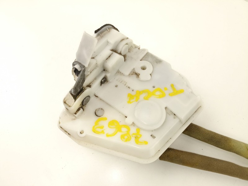 Recambio de cerradura puerta trasera derecha para mazda 2 (de) 1.5 g /zy 103 cv 5puertas 5velocidades referencia OEM IAM D651723