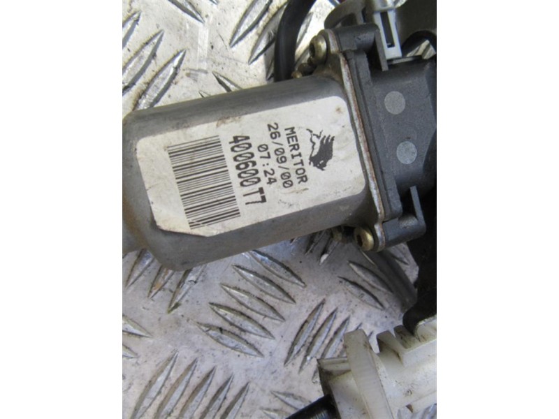 Recambio de elevalunas elec. del. dch. : nissan primera : 2.0 td (d-cd20) (89,76cv) 5p [2000] para nissan primera 2.0 td (d-cd20