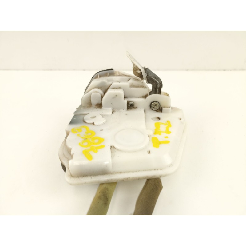 Recambio de cerradura puerta trasera izquierda para mazda 2 (de) 1.5 g /zy 103 cv 5puertas 5velocidades referencia OEM IAM D6517