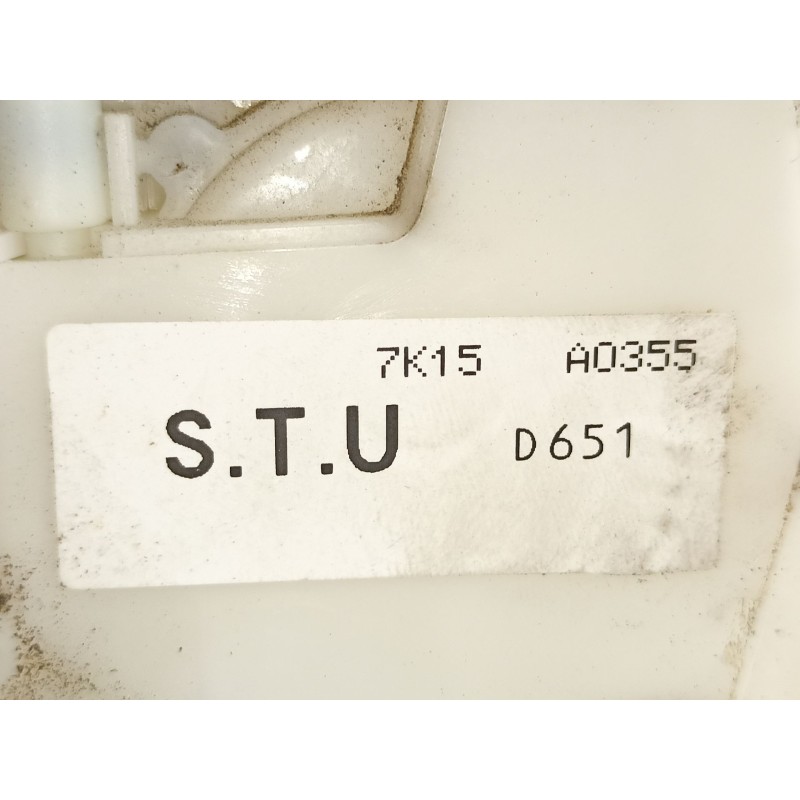 Recambio de cerradura puerta trasera izquierda para mazda 2 (de) 1.5 g /zy 103 cv 5puertas 5velocidades referencia OEM IAM D6517