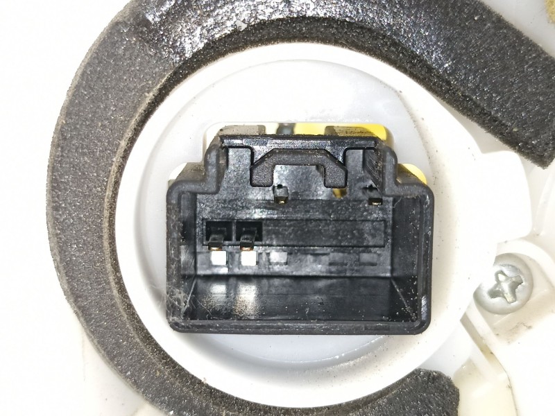 Recambio de cerradura puerta trasera izquierda para mazda 2 (de) 1.5 g /zy 103 cv 5puertas 5velocidades referencia OEM IAM D6517