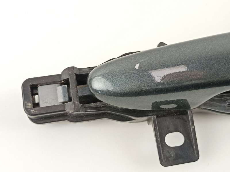 Recambio de manilla trasera izquierda para mazda 2 (de) 1.5 g /zy 103 cv 5puertas 5velocidades referencia OEM IAM D6517342XE  D6