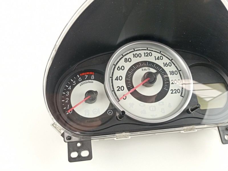Recambio de cuadro instrumentos para mazda 2 (de) 1.5 g /zy 103 cv 5puertas 5velocidades referencia OEM IAM D01J55430 ANDF75C 