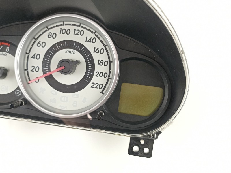 Recambio de cuadro instrumentos para mazda 2 (de) 1.5 g /zy 103 cv 5puertas 5velocidades referencia OEM IAM D01J55430 ANDF75C 