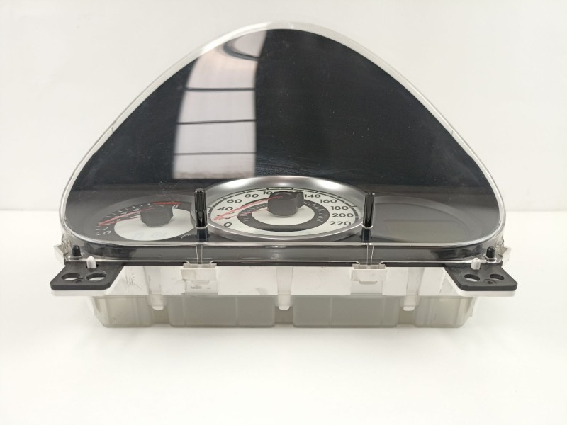 Recambio de cuadro instrumentos para mazda 2 (de) 1.5 g /zy 103 cv 5puertas 5velocidades referencia OEM IAM D01J55430 ANDF75C 