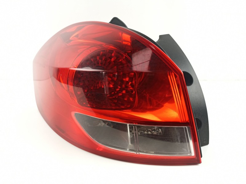 Recambio de piloto trasero izquierdo para renault clio grandtour business referencia OEM IAM 8200586843  