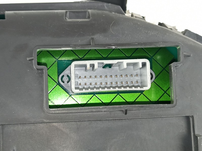 Recambio de cuadro instrumentos para renault clio grandtour business referencia OEM IAM 8201060299A  