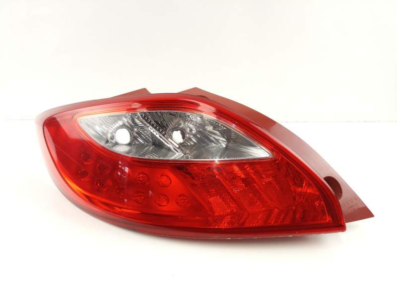 Recambio de piloto trasero izquierdo para mazda 2 (de_, dh_) 1.5 (de5fs) referencia OEM IAM D65151160  