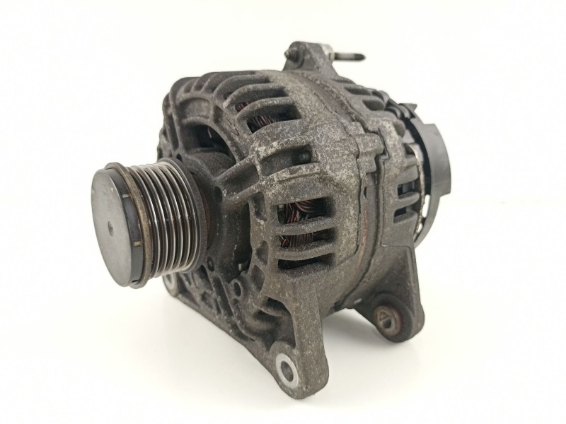 Recambio de alternador para renault clio grandtour business referencia OEM IAM 231008578R 0124425093 
