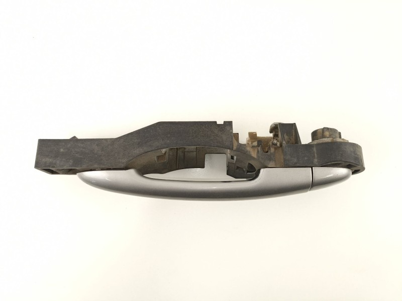 Recambio de manilla trasera izquierda para renault clio grandtour business referencia OEM IAM 806070046R  