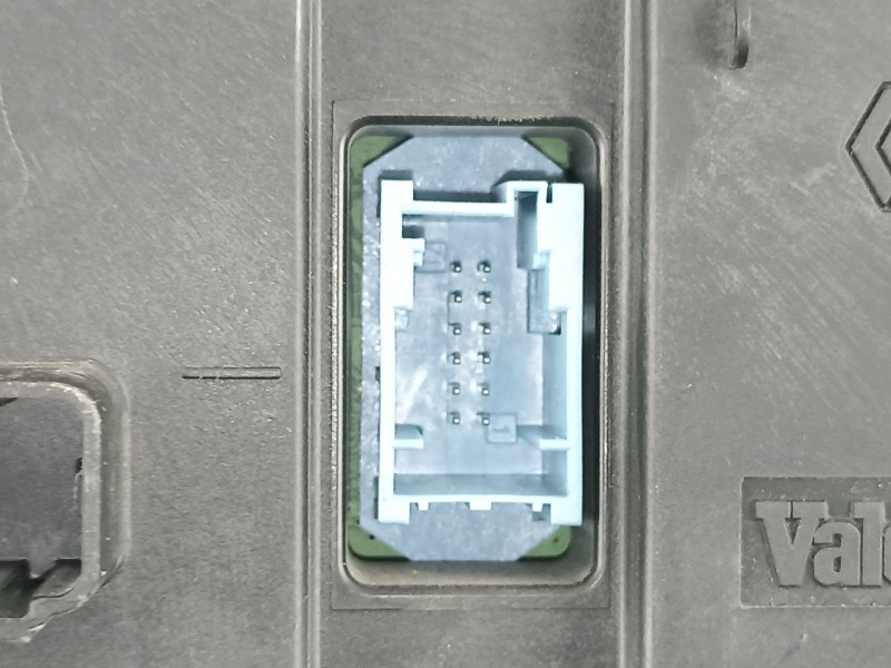 Recambio de mandos calefaccion aire para renault clio grandtour business referencia OEM IAM 8200296683 69340022 