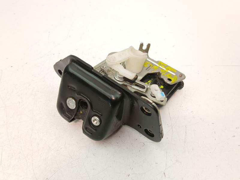Recambio de cerradura maletero / porton para fiat freemont 2.0 jtd referencia OEM IAM K04589243AF  