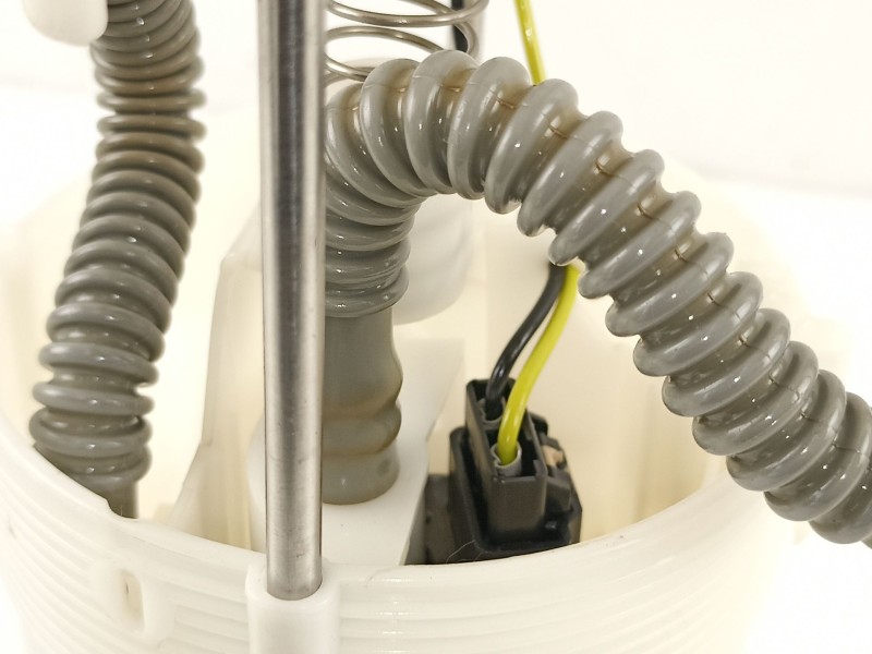 Recambio de bomba combustible aforador para dacia dokker ambiance referencia OEM IAM 172027123R 7610388AA 