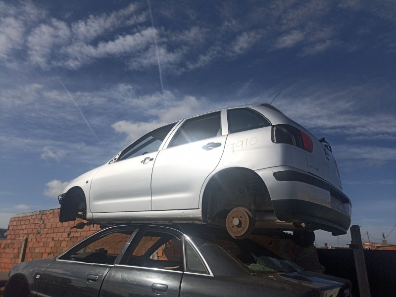 seat ibiza (6k1) del año 2001