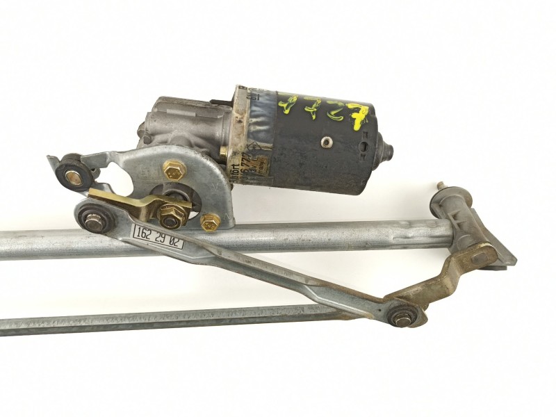 Recambio de motor limpia delantero para opel calibra 2.0 g referencia OEM IAM 90346777  