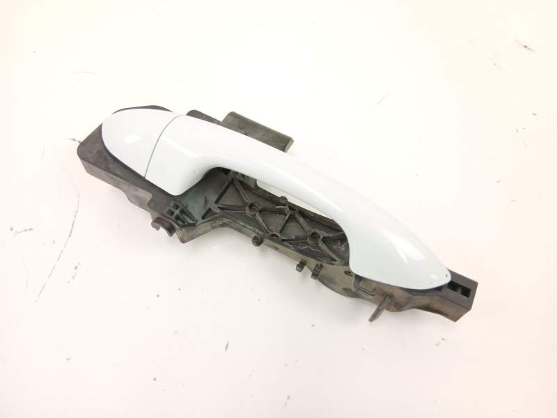 Recambio de manilla trasera izquierda para kia cee´d (jd) 1.4 crdi 90 referencia OEM IAM 82655A2000  
