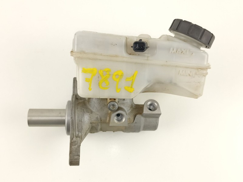 Recambio de bomba de freno para dacia dokker ambiance referencia OEM IAM 460112629R  