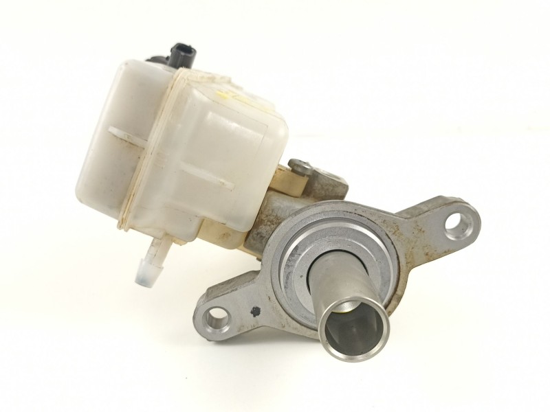 Recambio de bomba de freno para dacia dokker ambiance referencia OEM IAM 460112629R  