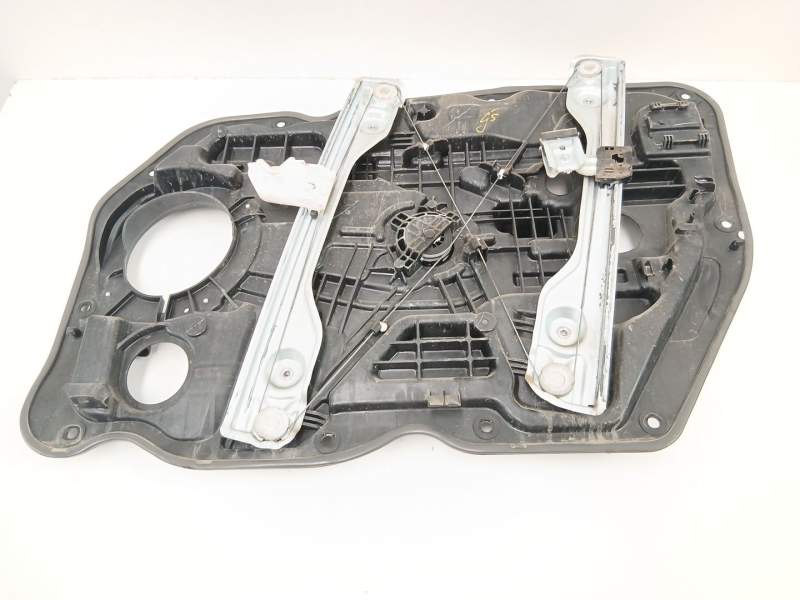 Recambio de elevalunas delantero izquierdo para kia cee´d (jd) 1.4 crdi 90 referencia OEM IAM 82470A2100  