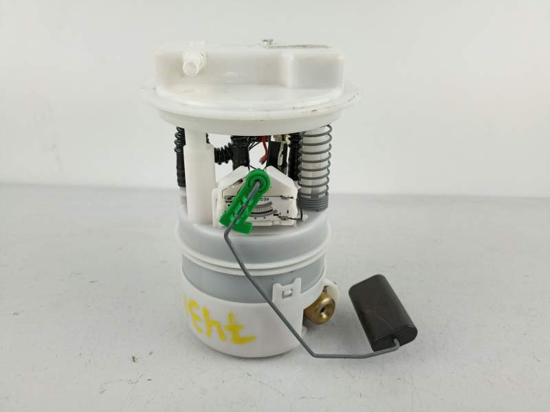 Recambio de bomba combustible aforador para dacia logan básico referencia OEM IAM 8200211005  