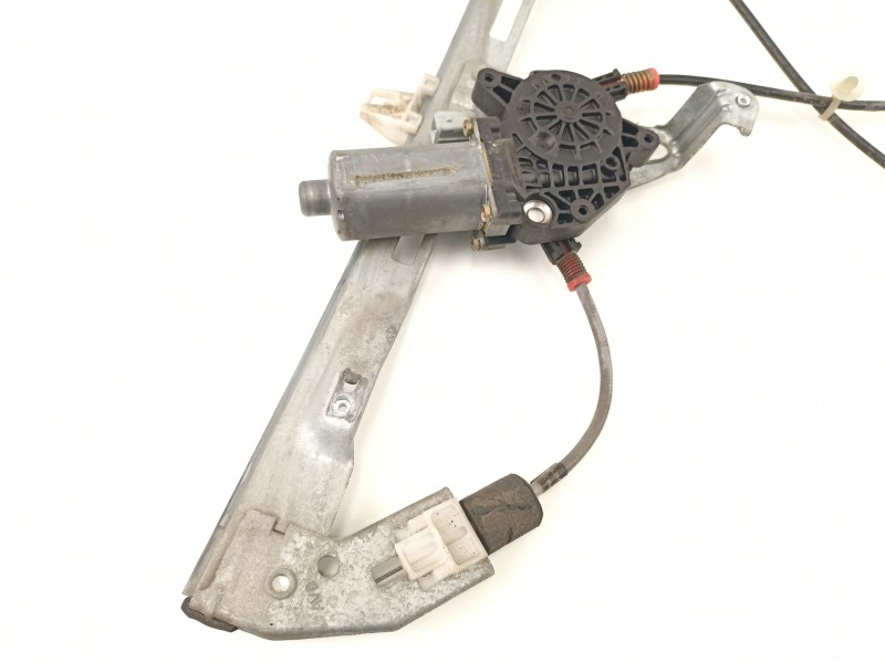 Recambio de elevalunas delantero derecho para peugeot 206 berlina xr referencia OEM IAM 9626090880  