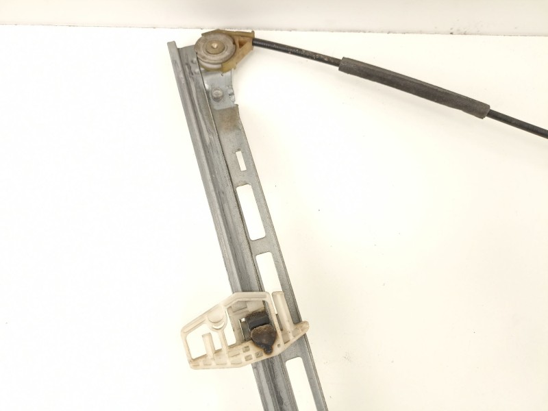 Recambio de elevalunas delantero derecho para peugeot 206 berlina xr referencia OEM IAM 9626090880  