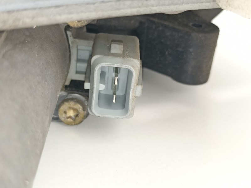 Recambio de elevalunas delantero derecho para peugeot 206 berlina xr referencia OEM IAM 9626090880  