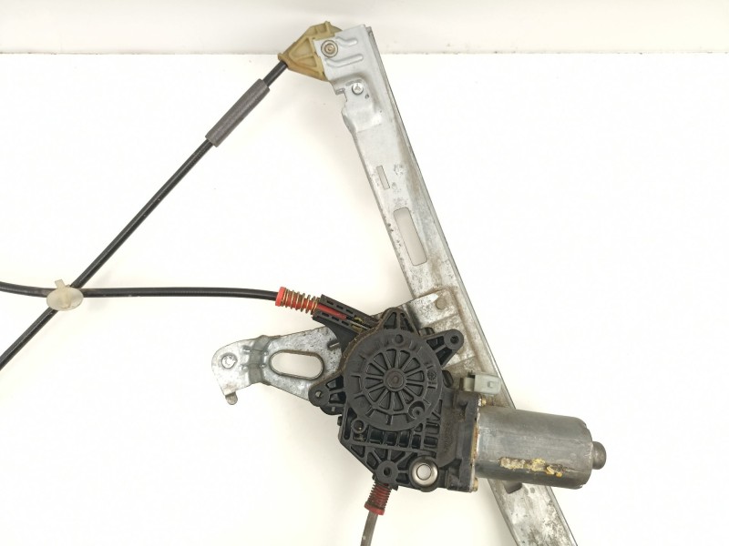 Recambio de elevalunas delantero izquierdo para peugeot 206 berlina xr referencia OEM IAM 9221F9  