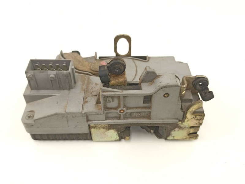 Recambio de cerradura puerta delantera izquierda para peugeot 206 berlina xr referencia OEM IAM 9135H2  