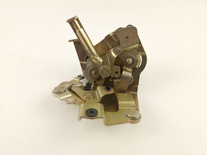 Recambio de cerradura puerta trasera izquierda para renault 9 (l42_) 1.4 (l422, l42c) referencia OEM IAM 7700757789  