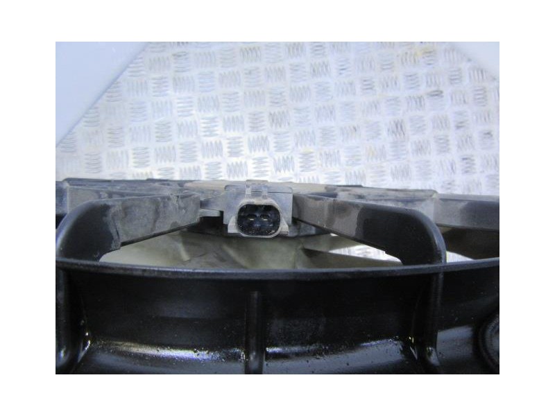 Recambio de electroventilador : chrysler neon : 2.0 g (133,24cv) [2002] para chrysler neon 2.0 g referencia OEM IAM   