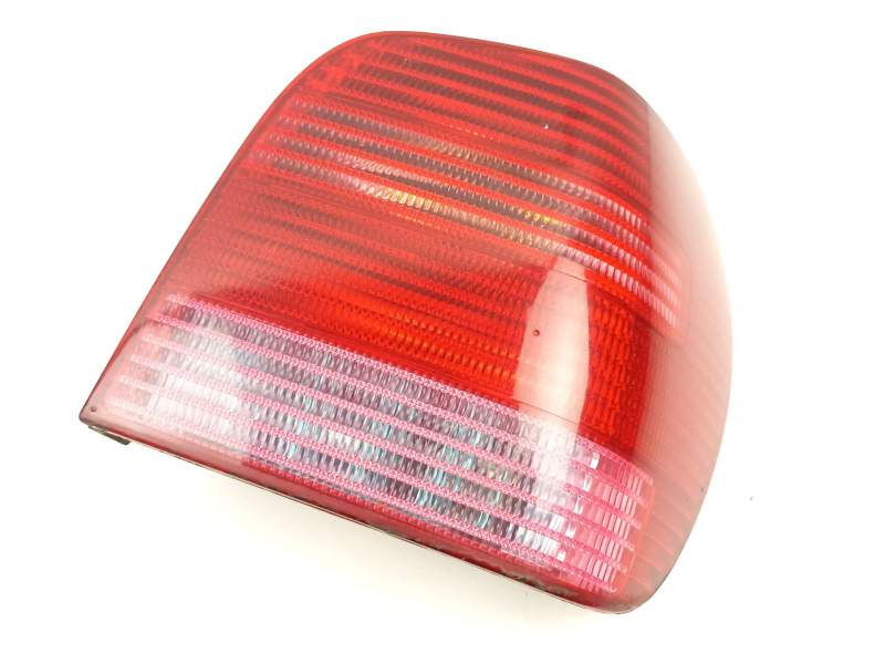 Recambio de piloto trasero derecho para volkswagen polo (6n2) 1.4 tdi referencia OEM IAM 6N0945096H  