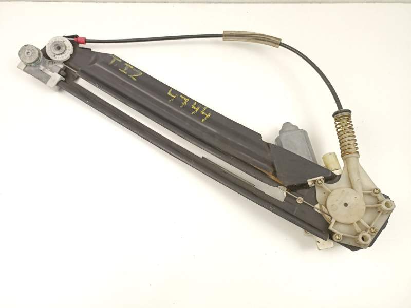 Recambio de elevalunas trasero izquierdo para bmw 5 (e39) 525 i referencia OEM IAM 51358252429  